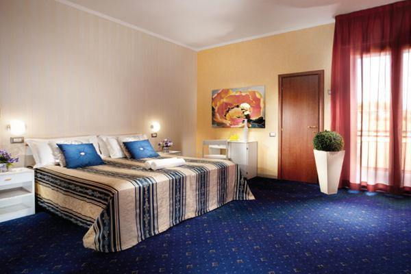 Park Hotel Zaira Cervia Exterior photo