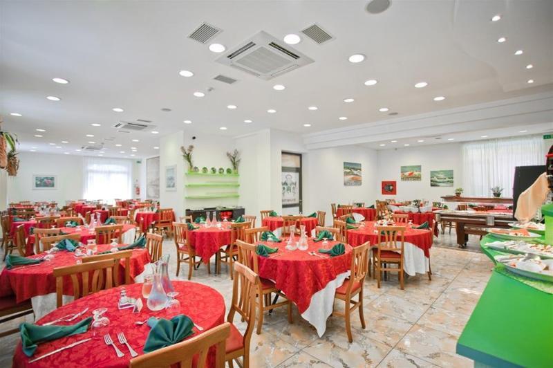 Park Hotel Zaira Cervia Exterior photo